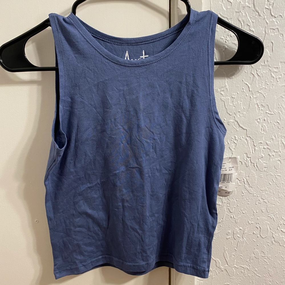 Blue tank top , size small . New with tag
